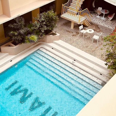 Miami Hotel Bangkok - SHA Plus Bagian luar foto